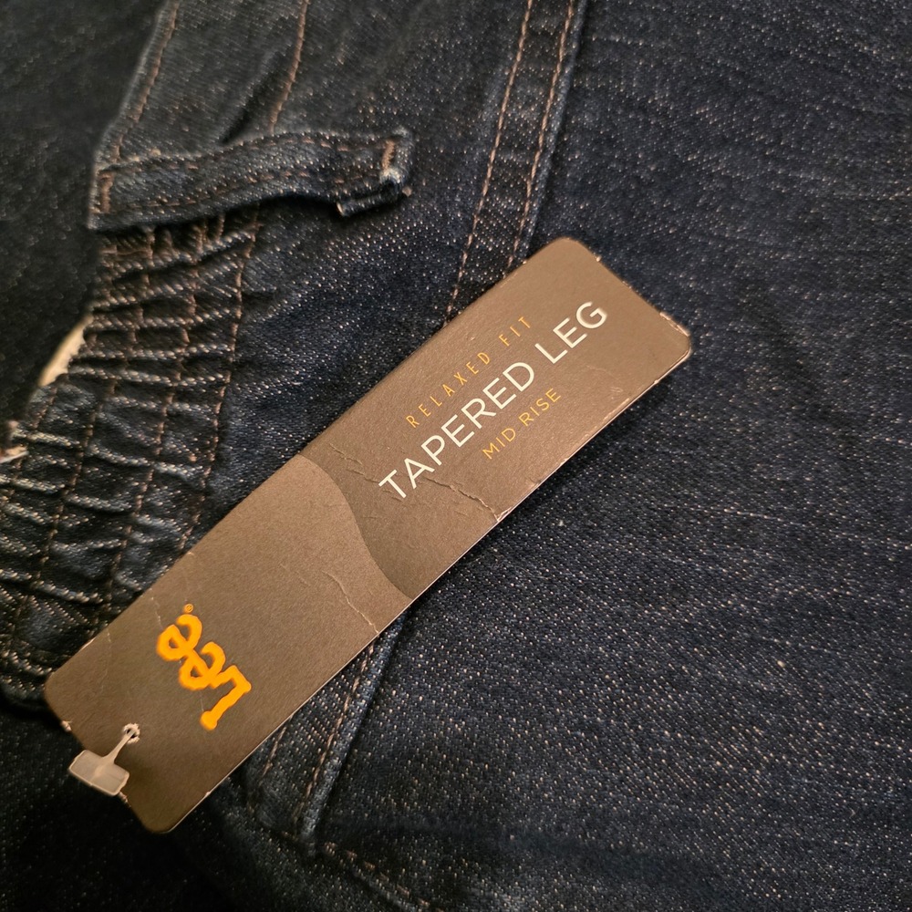 Lee Womens Relaxed Fit Tapered Leg Jeans Dark Wash Mid Rise 20W Medium NEW - Picture 3 of 11